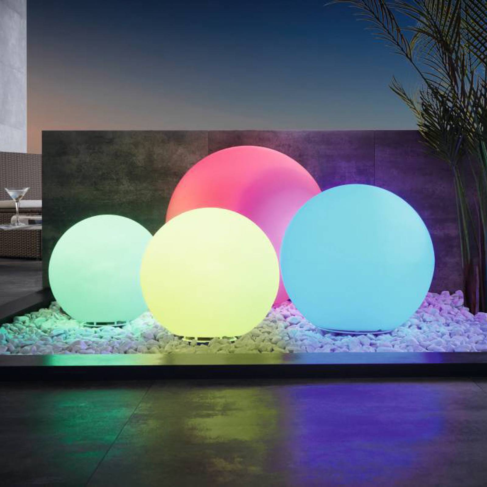 EGLO connect Monterolo-Z Lampe d’extérieur décorative LED Ø60cm EGLO connect Monterolo-Z Lampe d'extérieur décorative LED Ø60cm