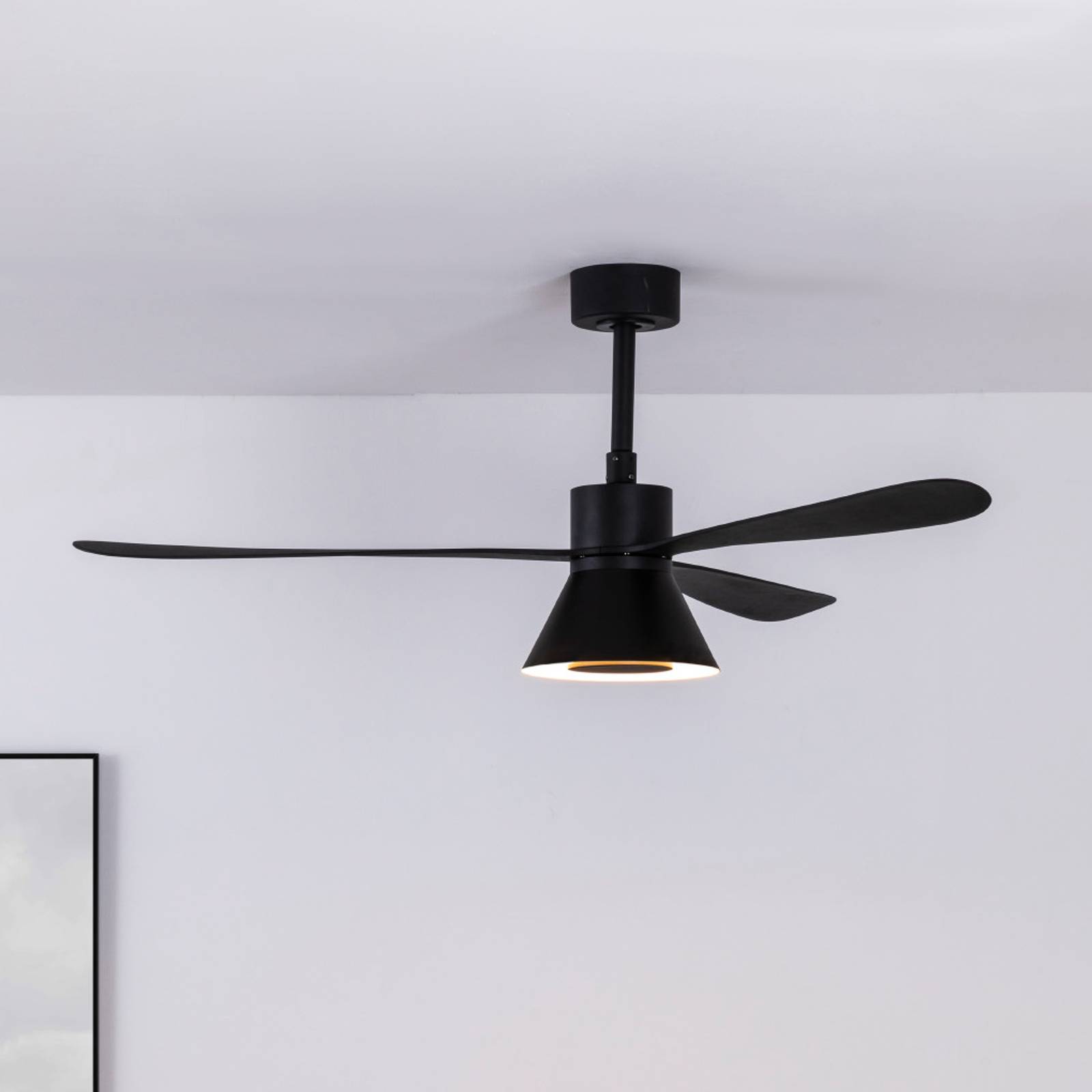 FARO BARCELONA Ventilateur de plafond Amelia Cone lampe LED noir