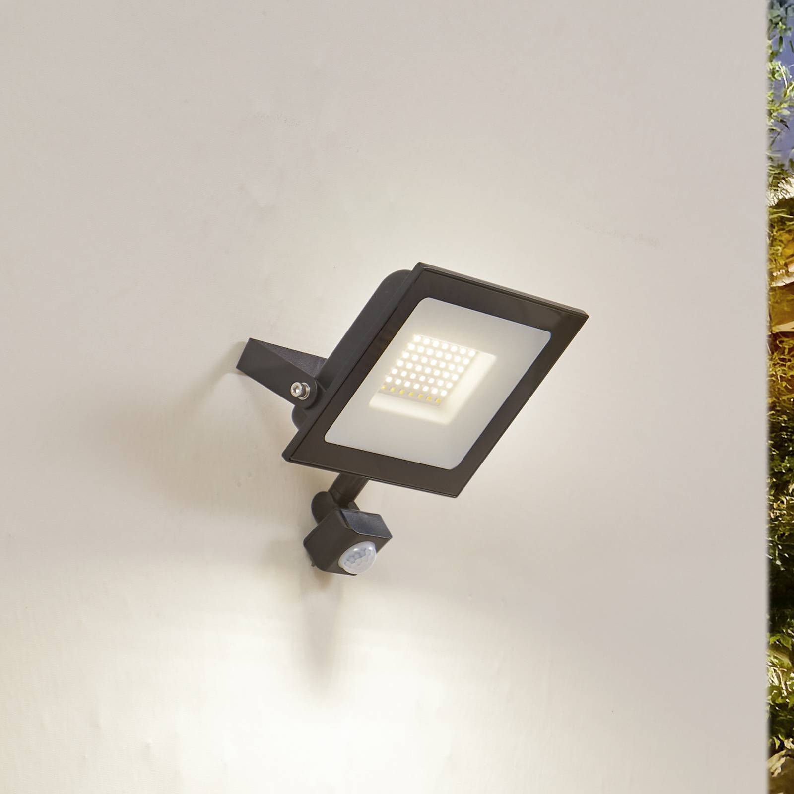 Projecteur d'extérieur LED Maikel de Prios