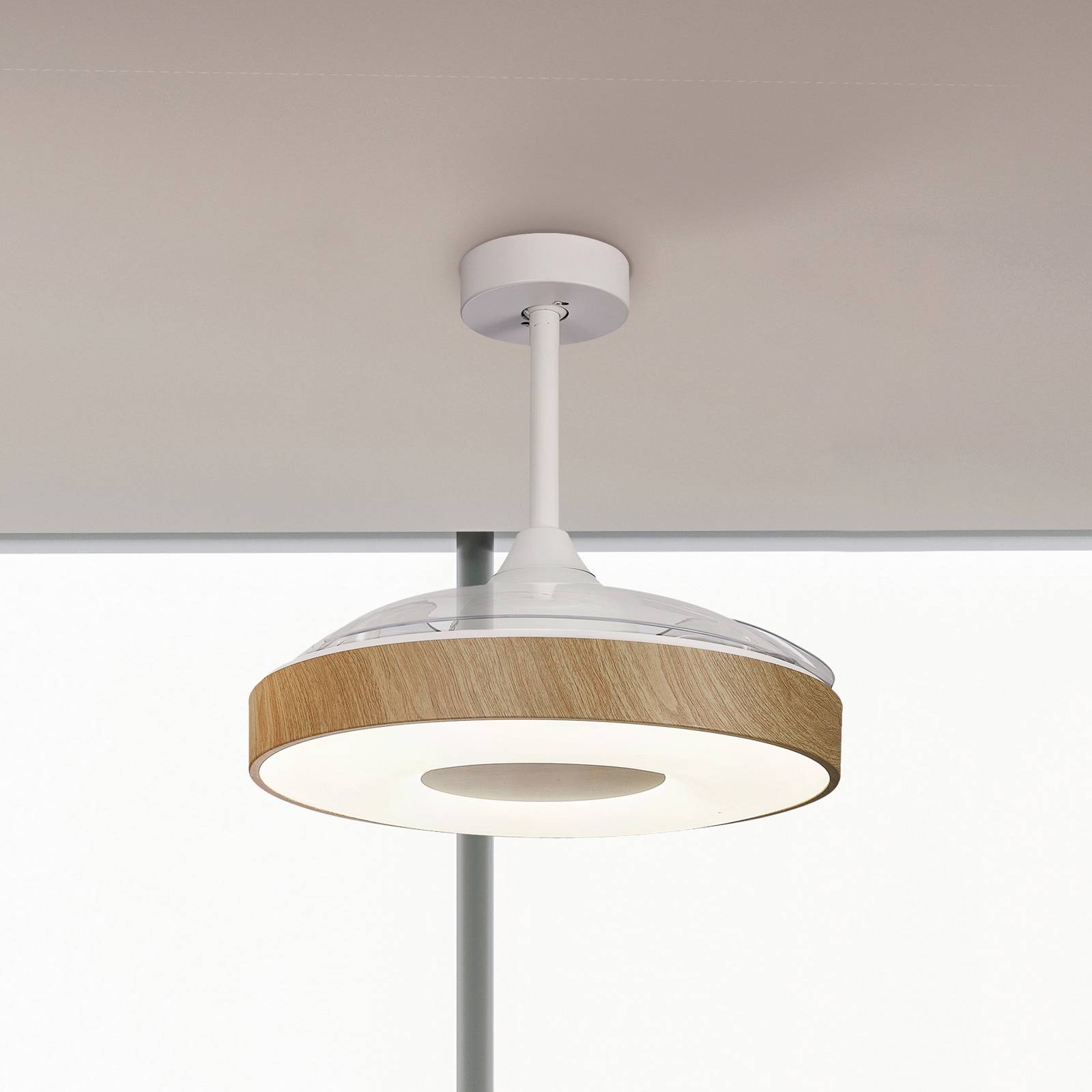 Mantra Iluminación Ventilateur de plafond LED Coin bois Moteur DC silencieux Ø 106 cm CCT