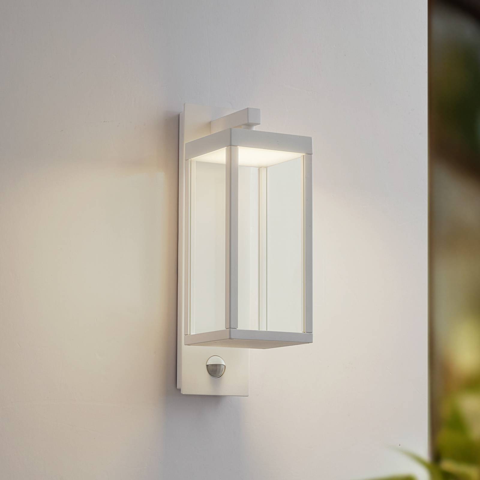 Applique d'extérieur LED Lucande Ferdinand