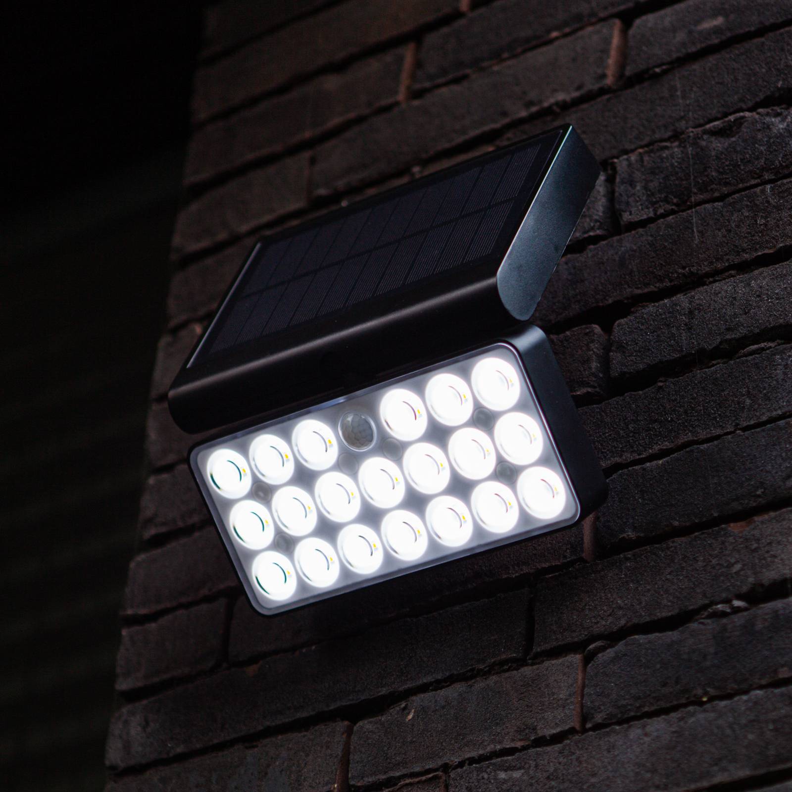 LUTEC connect Applique d’extérieur solaire LED Tuda LUTEC connect Applique d’extérieur solaire LED Tuda